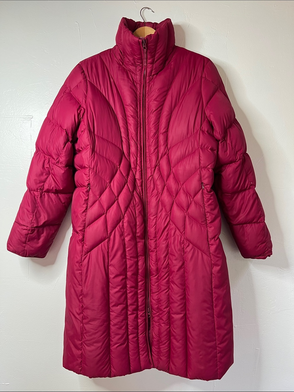 Women's LL Bean Burgundy Long Puffer GooseDown Zip Down Coat L Warm